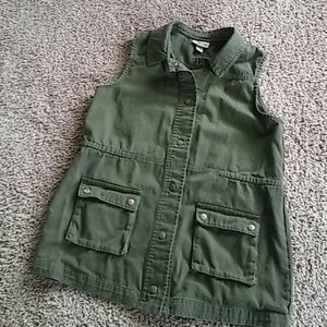 Cherokee Girls XL Green Utility Vest